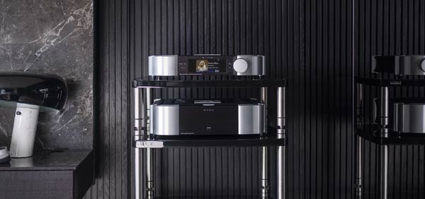 MOON 761 Stereo Güç Amplifikatörü