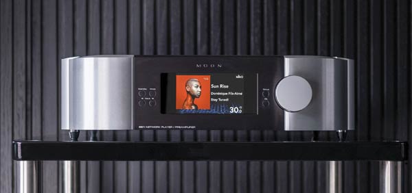 MOON 891 Pre Amplifikatör Özellikli Network Player