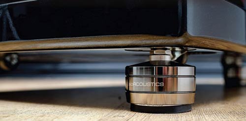 IsoAcoustics GAIA-TITAN CRONOS