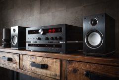 Magnat MR 780 Lambalı Hybrid  Amplifikatör
